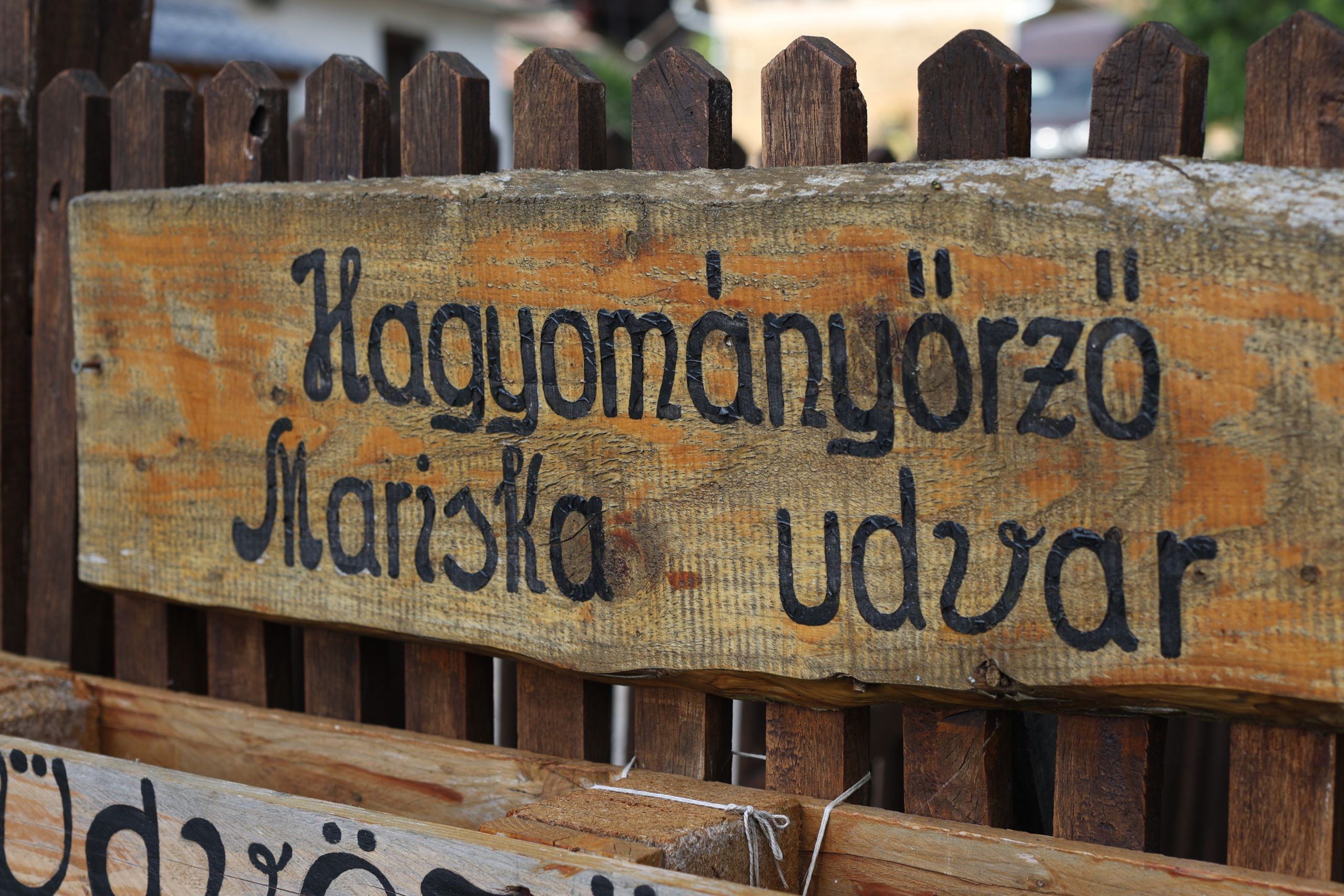 Kehidakustány – Hagyományőrző Mariska udvar. Fotó: Rohonczi Anett