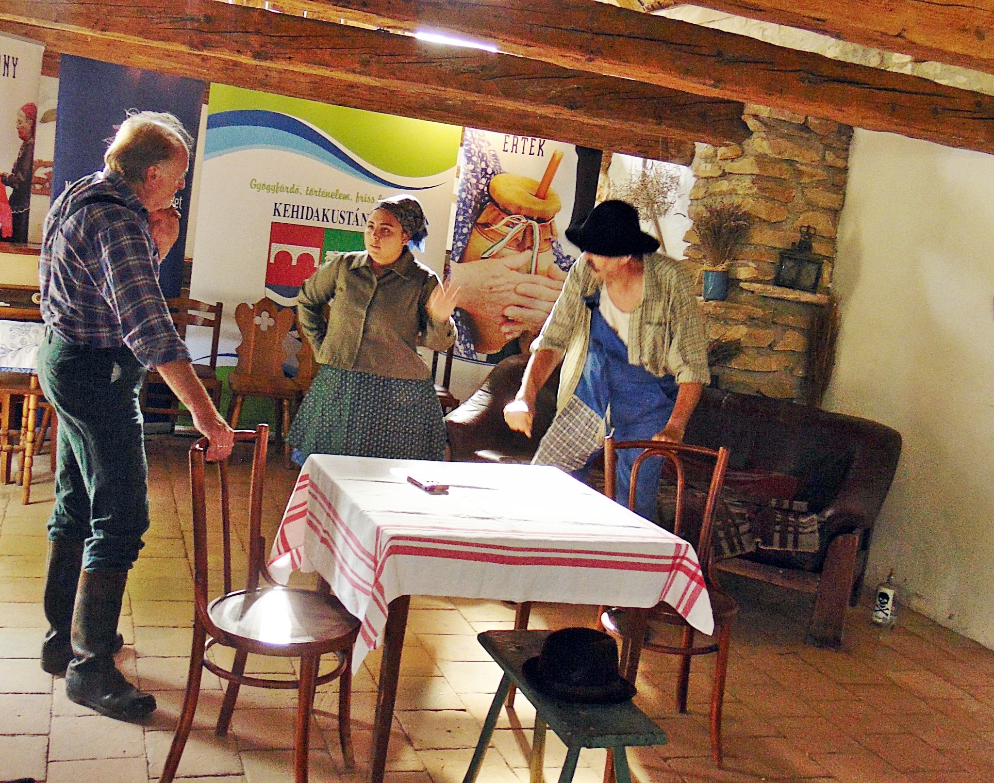 Szákai Színjátszók Társulata Nagybakónakról